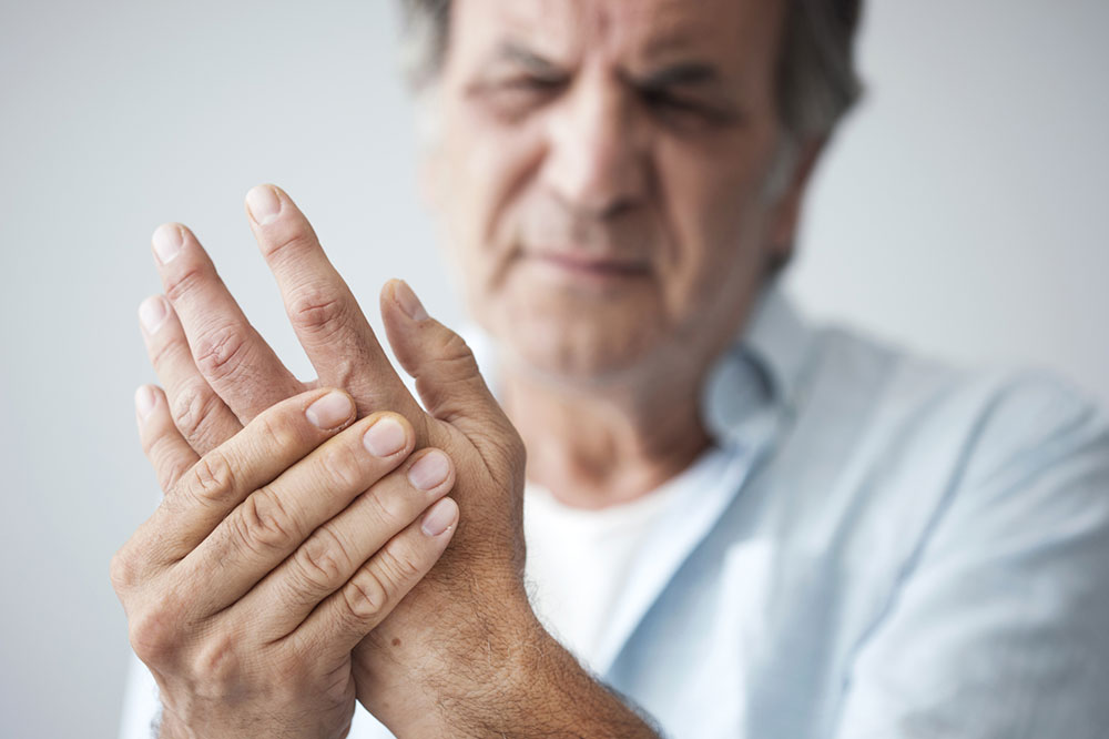 Arthritis Symptoms, Causes, and Risk Factors